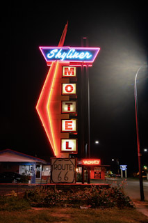 Skyliner Motel