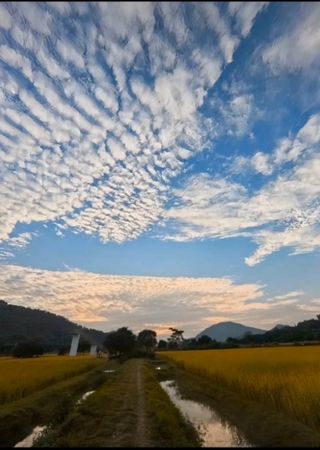 Un Cielo Bello